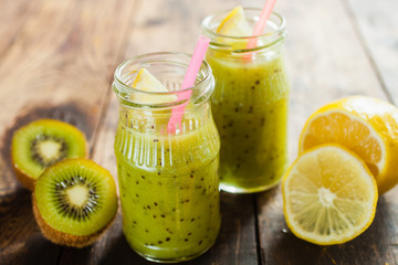 cocktail from a kiwi and a lemon