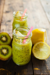 cocktail from a kiwi and a lemon