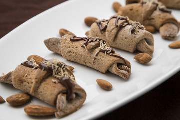 delicious almond and chocolate bagels