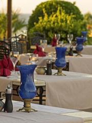 Table settings, gedeckte Tische