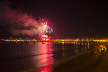 Fuegos artificiales en Donostia, Gipuzkoa (España)