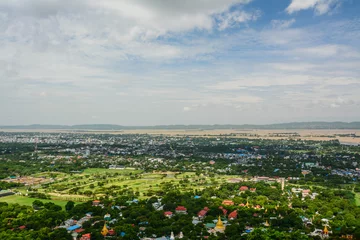 Foto op Canvas Viewpoint at Mandalay Hill is a major pilgrimage site. A panoramic view of Mandalay from the top of Mandalay Hill alone makes it worthwhile to attempt a climb up © Suwatchai