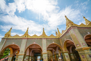 Fototapeta premium Sutaungpyai Pagoga on top of Mandalay Hill, Myanmar