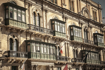 Fototapeta na wymiar Typical building in Valletta, Malta