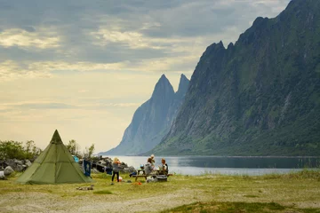 Crédence de cuisine en verre imprimé Camping Camping en Norvège, île de Senja