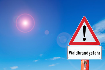 Waldbrandgefahr Schild