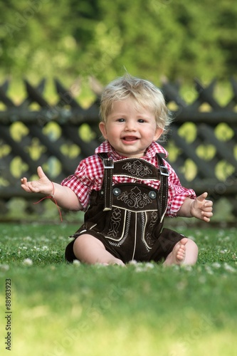 “Baby in Lederhose” Stockfotos und lizenzfreie Bilder auf Fotolia.com