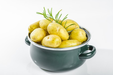 petites pommes de terre nouvelles-rattes