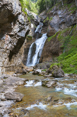 Fototapeta premium Waterfall ot the Cave in Ordesa national park (Spain)