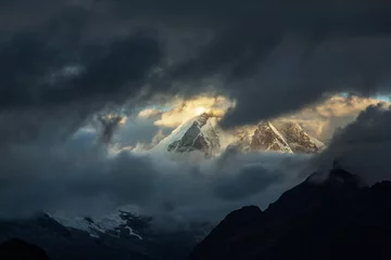 Crédence de cuisine en verre imprimé Alpamayo Beau paysage de montagne dans les Andes, Pérou, Cordiliera Blanca