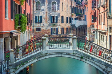 Colorful buildings canal in Venice - obrazy, fototapety, plakaty