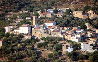 Fototapeta na wymiar Aregno, village balanin ( Haute-Corse )