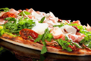 Prosciutto pizza.