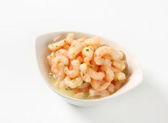 Shrimps with lemon butter sauce