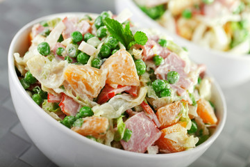 Potato salad with peas