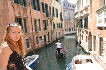 Fototapeta na wymiar woman in Venicewoman in Venice