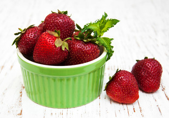 Bowl with strawberries
