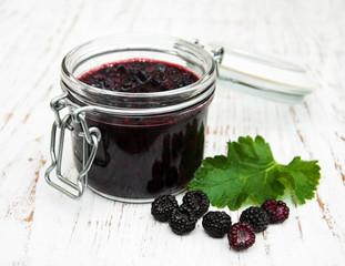Blackberry jam and fresh blackberries