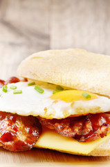 Fried egg sandwich