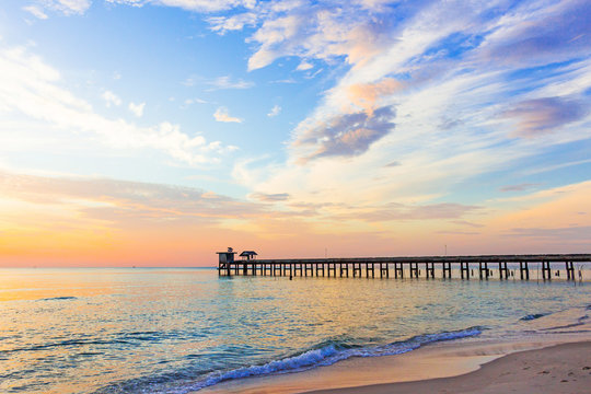 Fototapeta Sunrise at Songkhla  beach, Thailand