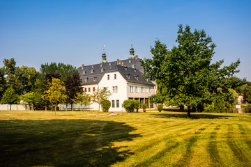 Fototapeta na wymiar Garten Schloss Blankenhain 03