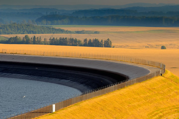 Zbiornik Wodny Elrktrowni © Wojciech Lisiński