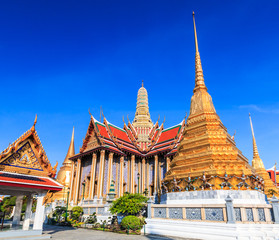 Fototapeta premium Wat Phra Kaew or temple of the Emerald Buddha in Bangkok, Thailand