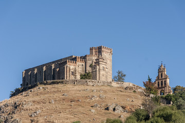 Vistas de la iglesia prioral de Aracena, Huelva