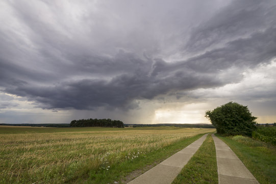 Nadciąga burza