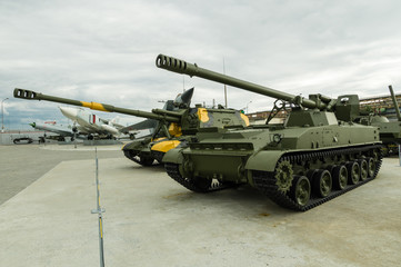 самоходная артиллерийская установка экспонат исторического музея, Екатеринбург, Россия,