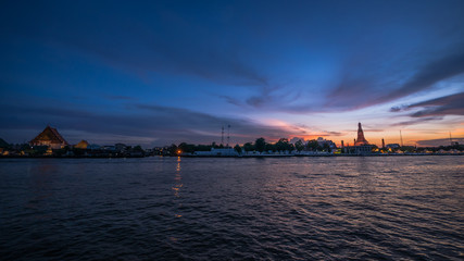Fototapeta na wymiar Sunset at Chao Praya river, Bangkok, Thailand