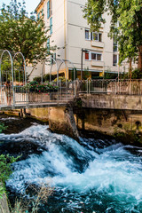 Fototapeta premium La Gère et le quai Anatol France à Vienne en Isère
