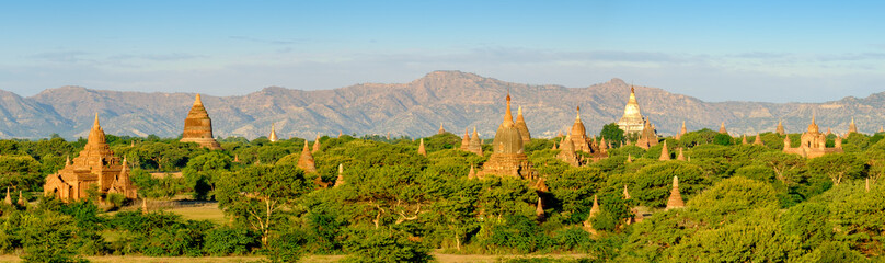 Panoramic landscape view of sunrise with ancient temples at Baga - obrazy, fototapety, plakaty