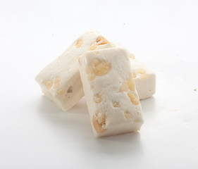 Nougat with peanut and dried fruit