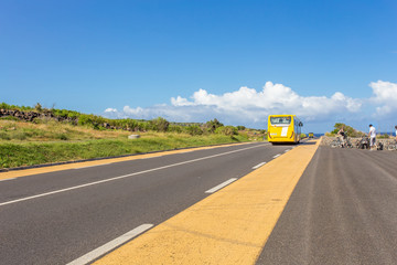  piste cyclable en bordure de route nationale, île Réunion 