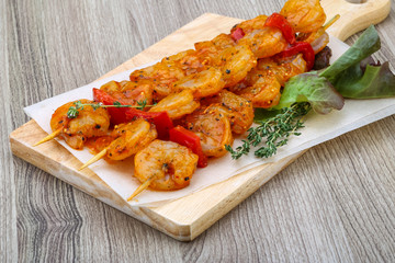 Raw prawn skewer