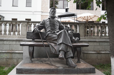 Bronze statue of A.P. Chekhov in Zvenigorod - obrazy, fototapety, plakaty