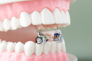 Obraz premium 高齢者と歯