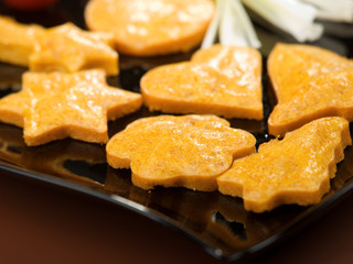 Salty biscuits with onion and tomato