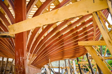 construction of a new ship to the carriageway 