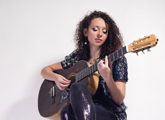 woman guitarist and singer