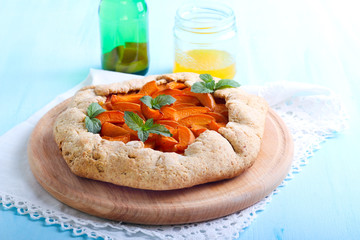 Apricot pie