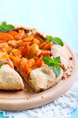 Apricot pie
