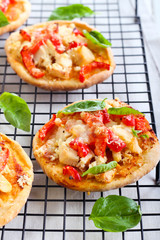 mini pizzas
