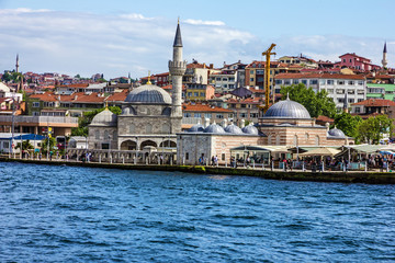 Fototapeta na wymiar Mosque on seafront of Istanbul, Turkey