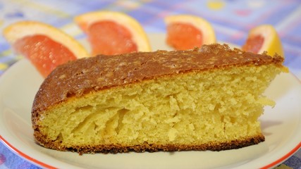 Dolce e pompelmo per sana colazione