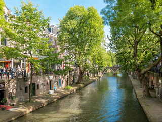 Fototapeta na wymiar Oudegracht canal in Utrecht, Netherlands
