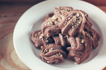 cocoa meringue cookie with peanut
