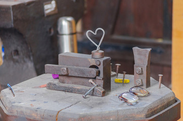 Schlosserwerkstatt, Schmiede