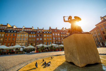 Fototapeta na wymiar Market square in Warsaw